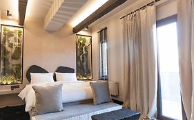 Anesis Hotel